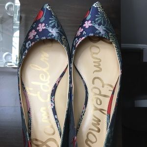 Sam Edelman flats. Brand new.